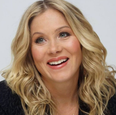 Christina Applegate Discloses That She Has Multiple Sclerosis
